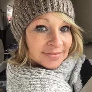 Meet your Posher, Gena